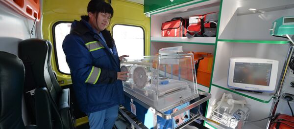 Автомобиль скорой помощи Автомобиль скорой помощи - Sputnik Ўзбекистон