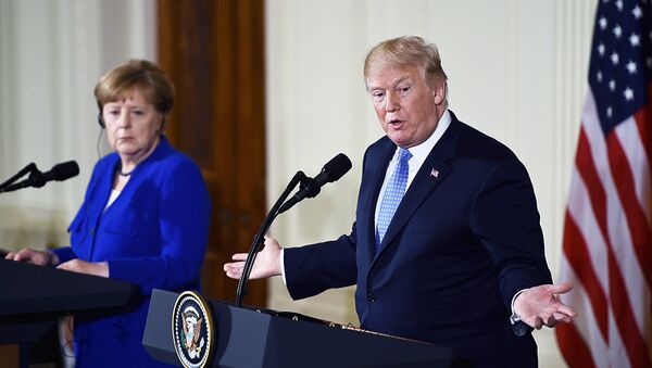 Президент США Дональд Трамп и Канцлер ФРГ Ангела Меркель - Sputnik Узбекистан