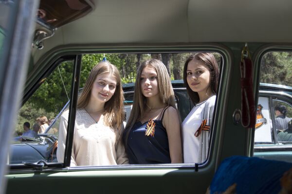 Ташкентская молодежь встречает участников автопробега Победа - одна на всех - Sputnik Узбекистан