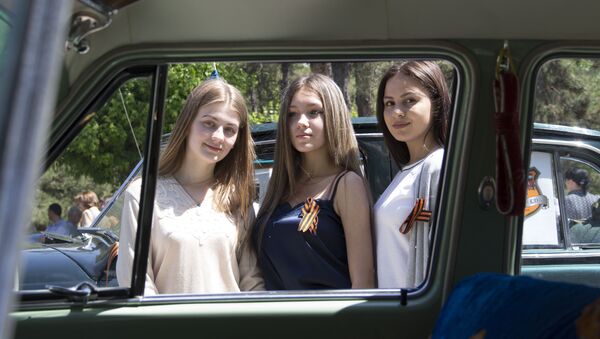 Ташкентская молодежь встречает участников автопробега Победа - одна на всех - Sputnik Узбекистан