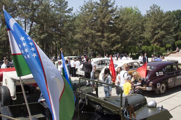 Встреча участников автопробега Победа - одна на всех в Ташкенте - Sputnik Узбекистан