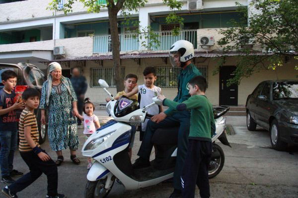 В Ташкенте появился уникальный патруль на скутерах - Sputnik Узбекистан