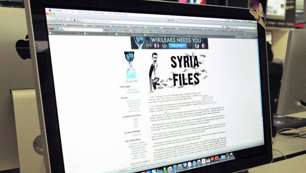 WikiLeaks опубликовал документы из электронной переписки главы ЦРУ - Sputnik Узбекистан