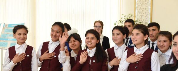 Школа-интернат имени Исхокхона Ибрата - Sputnik Узбекистан