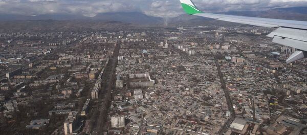 Город Душанбе, вид из самолета, архивное фото - Sputnik Узбекистан