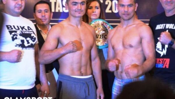 Professionalnie bokseri Azizbek Abdugofurov i Dmitriy Chudinov - Sputnik O‘zbekiston