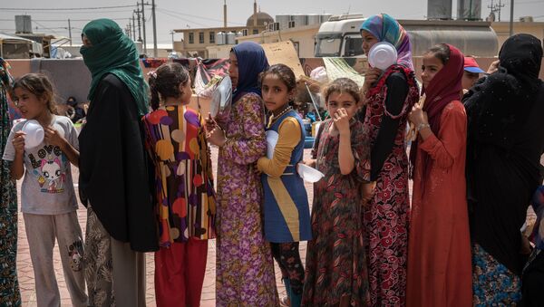 Женщины в Иракском лагере для беженцев, архивное фото - Sputnik Узбекистан