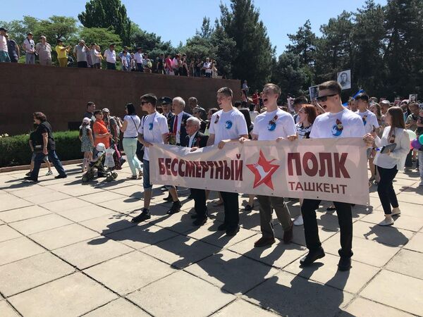 Акция Бессметный полк в Ташкенте - Sputnik Узбекистан