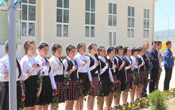 Открытие Парка памяти в одной из воинских частей в Бостанлыкском районе Ташкентской области - Sputnik Узбекистан