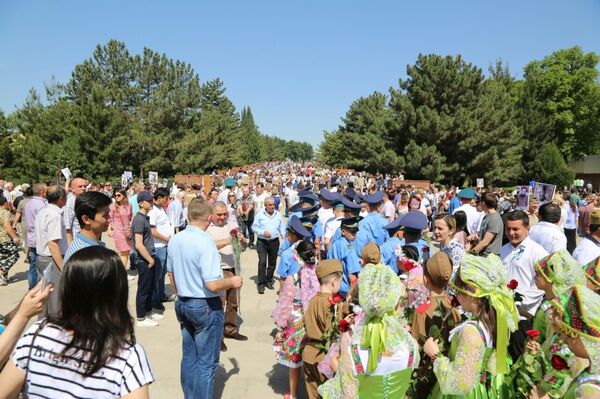 Комплекс Братские могилы в Ташкенте  - Sputnik Узбекистан