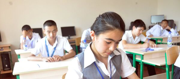 Узбекские школьники Узбекские школьники - Sputnik Ўзбекистон