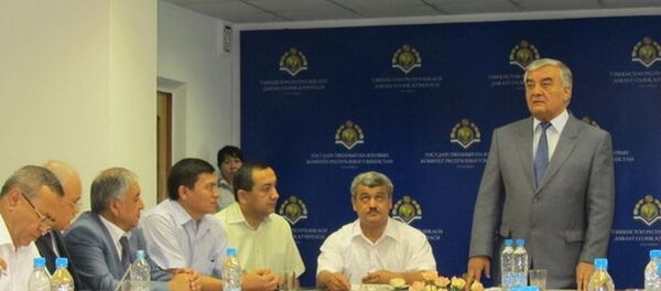 Экс-глава налогового комитета Батыр Парпиев познакомился со своими новыми коллегами и выступил с приветственной речью. - Sputnik Узбекистан