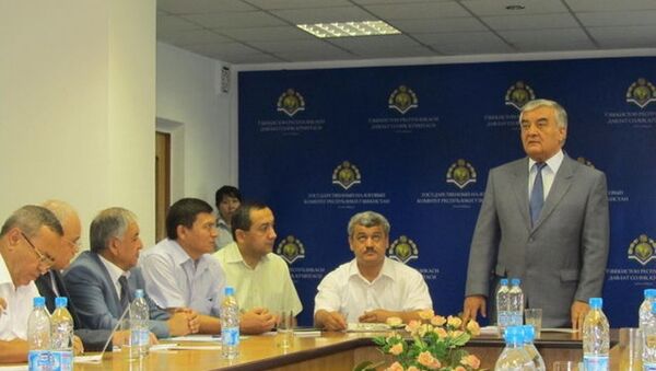Экс-глава налогового комитета Батыр Парпиев познакомился со своими новыми коллегами и выступил с приветственной речью. - Sputnik Узбекистан