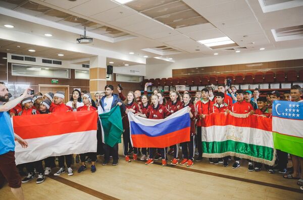 На международном турнире по футболу Будущее зависит от тебя На международном турнире по футболу Будущее зависит от тебя - Sputnik Узбекистан