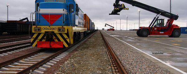 Поезд - Sputnik Ўзбекистон