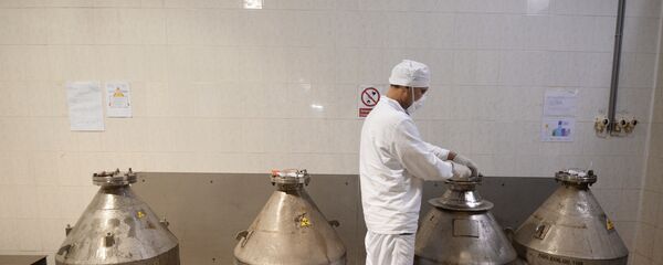 Участок изготовления порошка диоксида урана методом пирогидролиза Участок изготовления порошка диоксида урана методом пирогидролиза - Sputnik Узбекистан