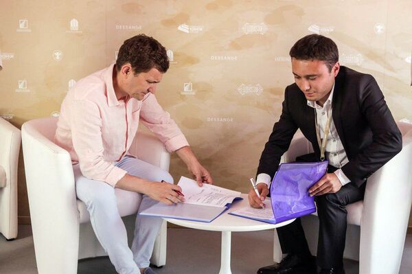 Россия и Узбекистан договорились о совместных съемках нового фильма, посвящённого знаменитому на Востоке острослову Ходже Насреддину Россия и Узбекистан договорились о совместных съемках нового фильма, посвящённого знаменитому на Востоке острослову Ходже Насреддину - Sputnik Узбекистан