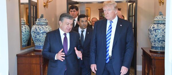 Президент Узбекистана Шавкат Мирзиёев на встрече с Дональдом Трампом Президент Узбекистана Шавкат Мирзиёев на встрече с Дональдом Трампом - Sputnik Ўзбекистон