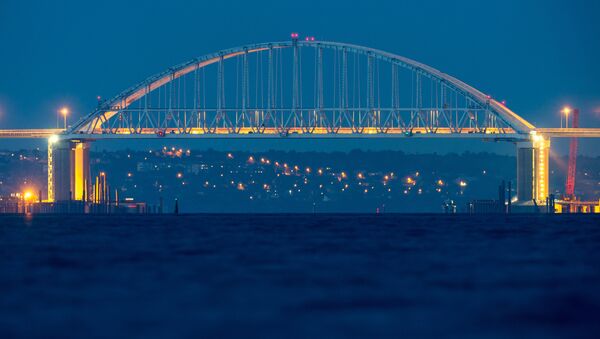 Крымский мост через Керченский пролив - Sputnik Узбекистан