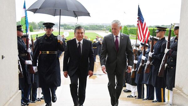 Prezident Uzbekistana Shavkat Mirziyoyev posetil Pentagon SShA - Sputnik O‘zbekiston