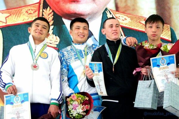 Боксеры спортивного клуба Министерства обороны Узбекистана на международном турнире в Казахстане Боксеры спортивного клуба Министерства обороны Узбекистана на международном турнире в Казахстане - Sputnik Узбекистан