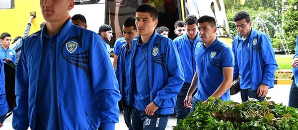 Сборная Узбекистана по футболу прибыла в Иран Сборная Узбекистана по футболу прибыла в Иран - Sputnik Ўзбекистон