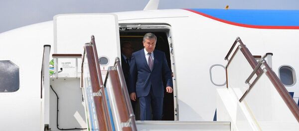 Шавкат Мирзиёев прибыл в Андижан - Sputnik Узбекистан