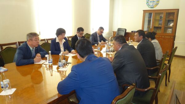 Китайская делегация в хокимиятие Ташкента - Sputnik Ўзбекистон