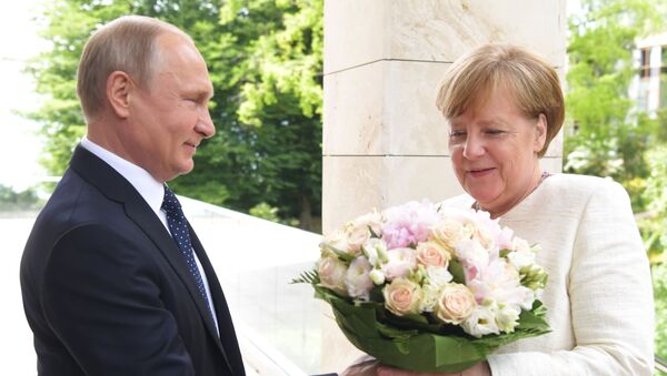 Prezident RF V. Putin vstretilsya s kanslerom FRG A. Merkel - Sputnik O‘zbekiston