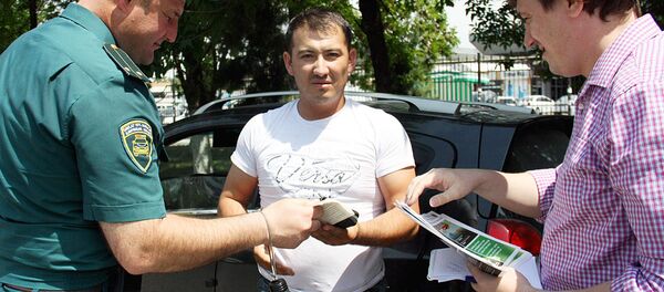 Рейд с сотрудниками УБДД Ташкента - Sputnik Узбекистан