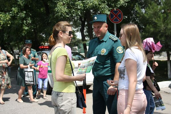 Рейд с сотрудниками УБДД Ташкента / УБДД Ташкента - Sputnik Узбекистан