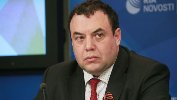 Член Совета при президенте РФ по развитию гражданского общества и правам человека Александр Брод - Sputnik Узбекистан