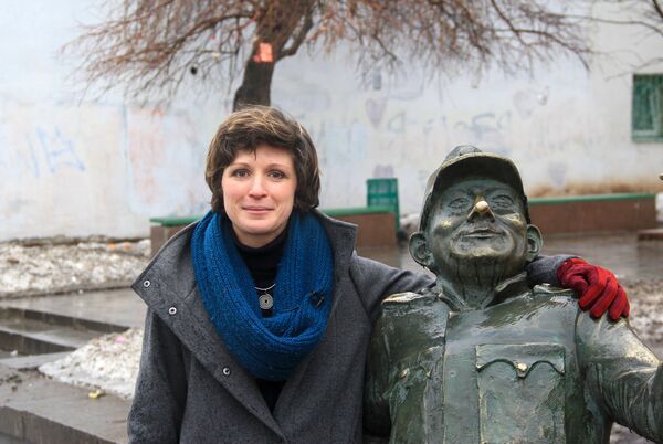 Песни в самарском такси от Ситоры Фармоновой и гадание на козе Песни в самарском такси от Ситоры Фармоновой и гадание на козе - Sputnik Узбекистан