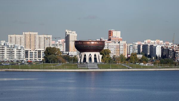 Вид на центр семьи Казан на набережной реки Казанки - Sputnik Узбекистан