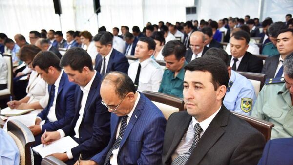Совещание Шавката Мирзиёева с хокимами - Sputnik Узбекистан