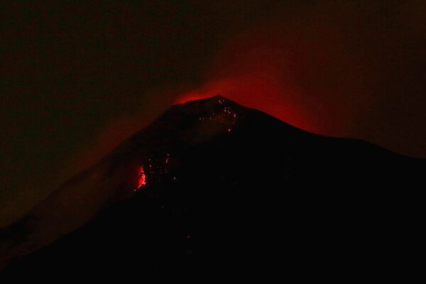 Извержение вулкана в Гватемале - Sputnik Узбекистан