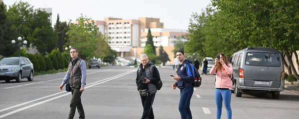 Туристы в Самарканде Туристы в Самарканде - Sputnik Ўзбекистон