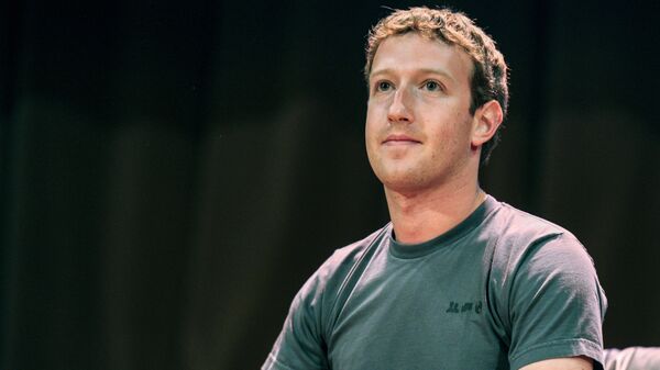 Создатель крупнейшей мировой социальной сети Facebook Марк Цукерберг - Sputnik Узбекистан