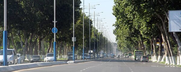 Автомобильное движение в Ташкенте Автомобильное движение в Ташкенте - Sputnik Узбекистан