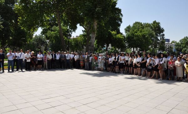 Поэтическая акция: день рождения Пушкина отметили в Ташкенте - Sputnik Узбекистан