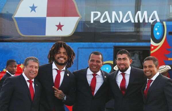 Игроки сборной Панамы и главный тренер Эрнан Гомес, прибывшие в Саранск для участия в матчах чемпионата мира по футболу - 2018 - Sputnik Узбекистан