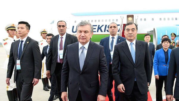 Президент Узбекистана прибыл в Циндао - Sputnik Ўзбекистон