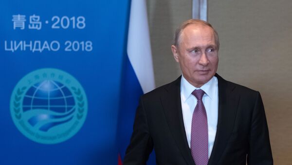 Президент РФ В. Путин на саммите ШОС в Китае - Sputnik Узбекистан