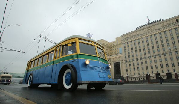 Праздник московского троллейбуса - Sputnik Узбекистан