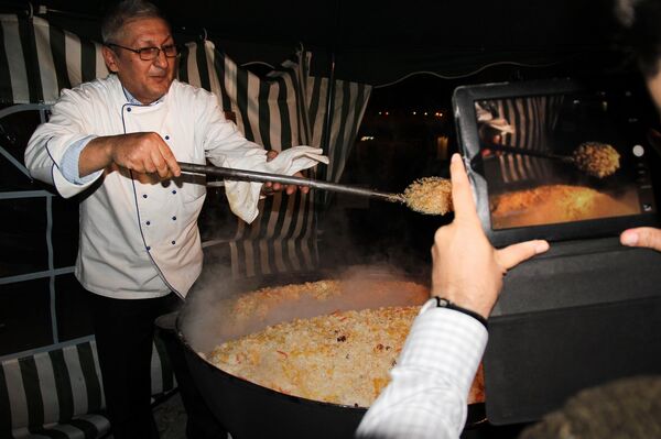 Вечер узбекской культуры и музыки Вечер узбекской культуры и музыки - Sputnik Узбекистан