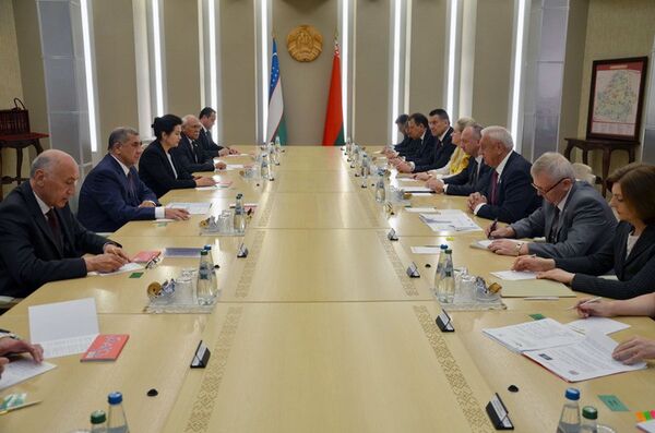 Александр Лукашенко намерен посетить Узбекистан в середине сентября Александр Лукашенко намерен посетить Узбекистан в середине сентября - Sputnik Узбекистан