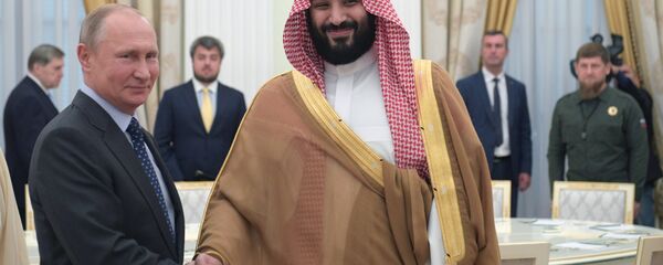 Президент РФ В. Путин встретился с наследным принцем Саудовской Аравии М. ибн Салманом Аль Саудом Президент РФ В. Путин встретился с наследным принцем Саудовской Аравии М. ибн Салманом Аль Саудом - Sputnik Ўзбекистон