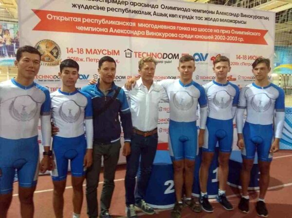 Три золота и одну бронзу привез из Петропавловска узбекский велосипедист Три золота и одну бронзу привез из Петропавловска узбекский велосипедист - Sputnik Узбекистан