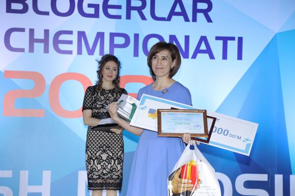 Лучший блогер Узбекистана рассказала, на что потратит 15 миллионов сумов - Sputnik Узбекистан