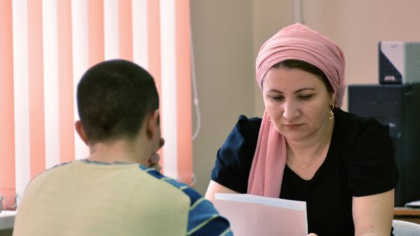 Учительница средней школы. Архивное фото - Sputnik Узбекистан